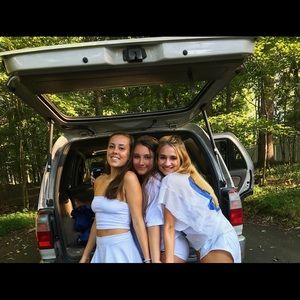 Meet your Posher, Olivia